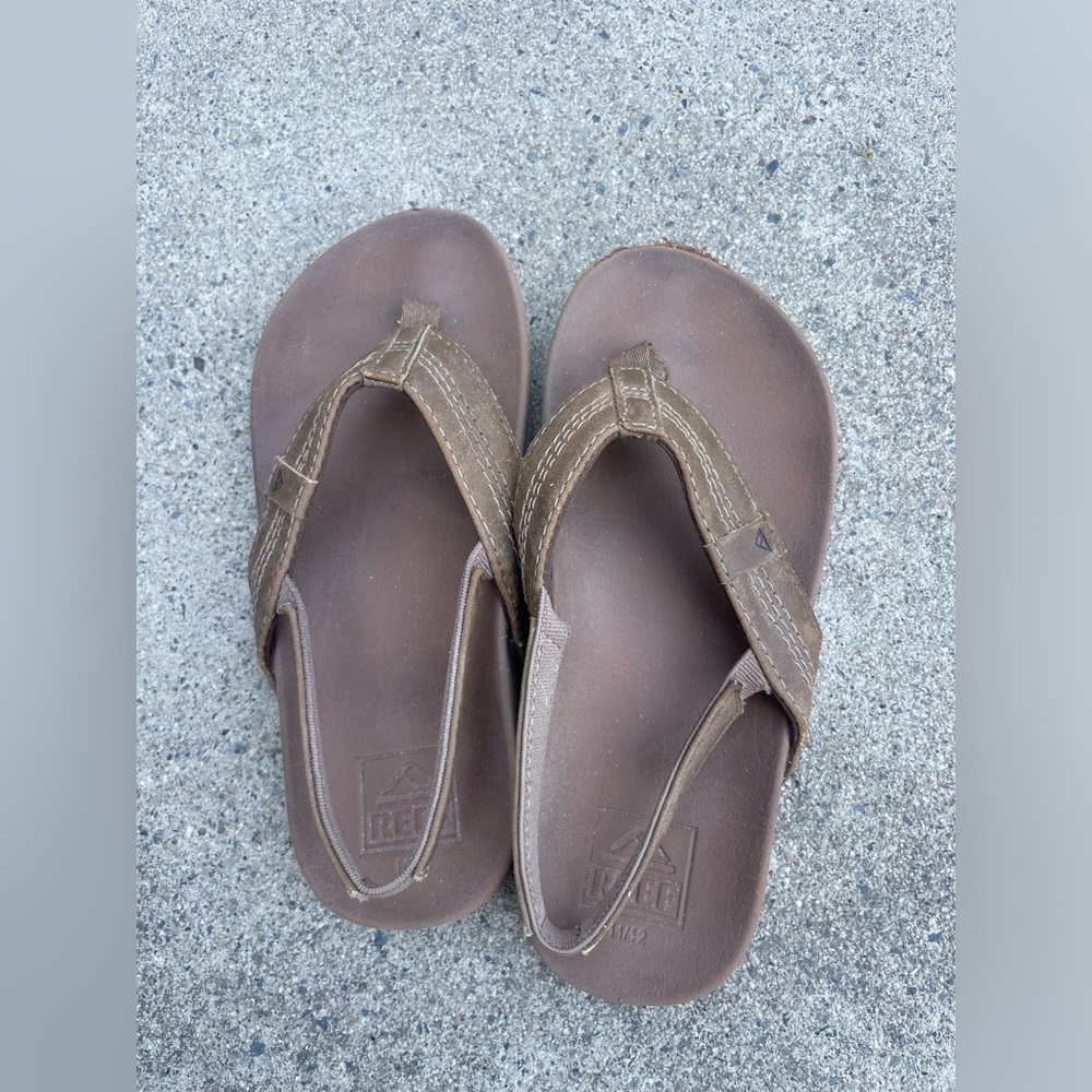 Reef kids sandals, size 11/12T